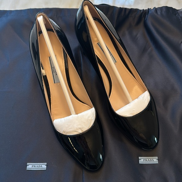 Prada Patent Leather Heels - Picture 2 of 9